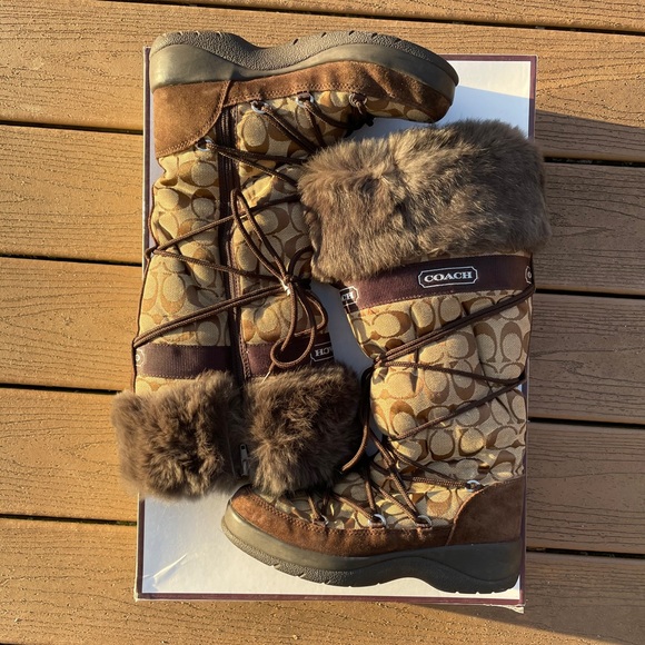 Coach Boots - Picture 2 of 9